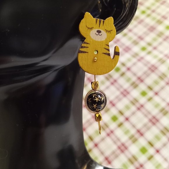 Home Made Handmade Wood & Metal Cat Yellow & Black Button Earrings #49 - Picture 2 of 11